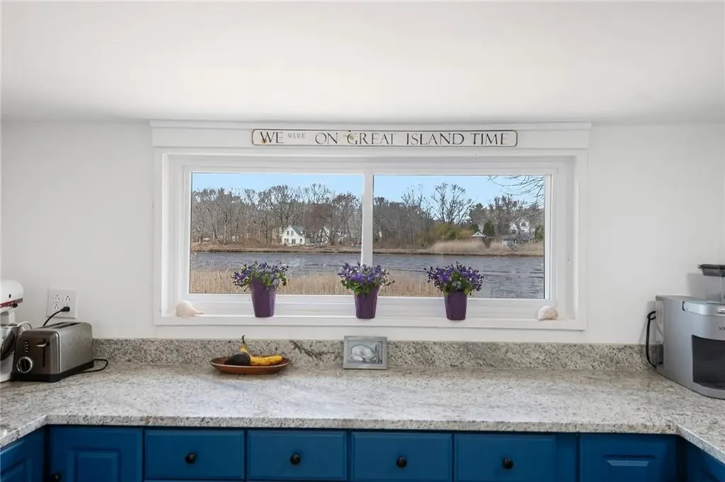 99 River Vue Avenue Warwick RI 02889