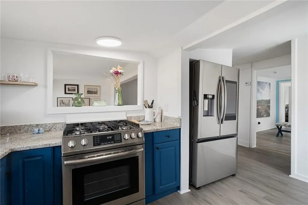 99 River Vue Avenue Warwick RI 02889