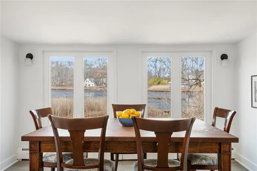 99 River Vue Avenue Warwick RI 02889