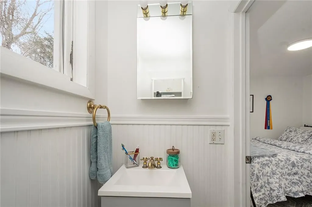 99 River Vue Avenue Warwick RI 02889