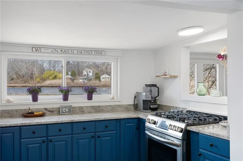 99 River Vue Avenue Warwick RI 02889