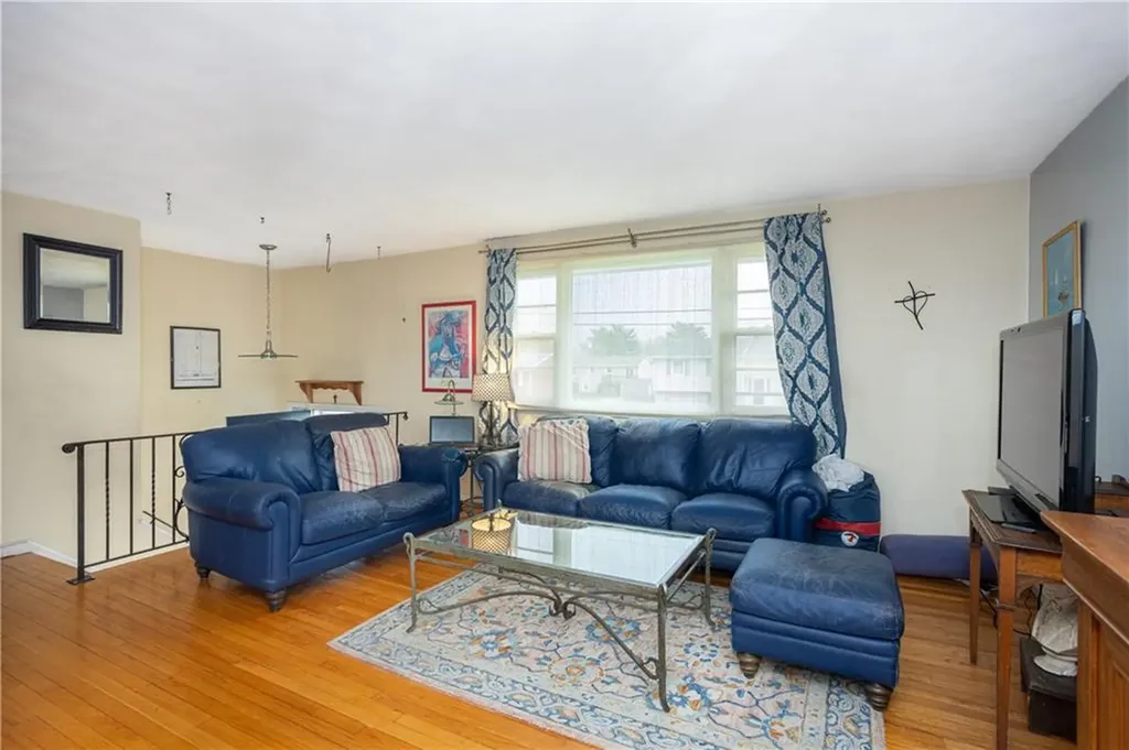 37 Squantum Drive Middletown RI 02842