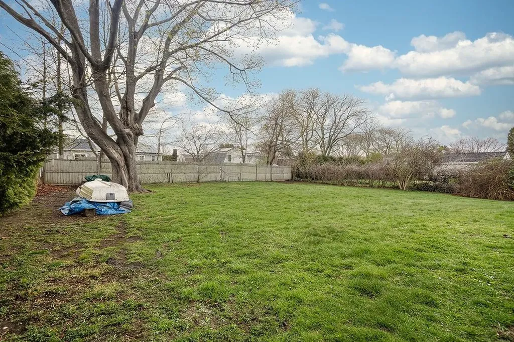 37 Squantum Drive Middletown RI 02842