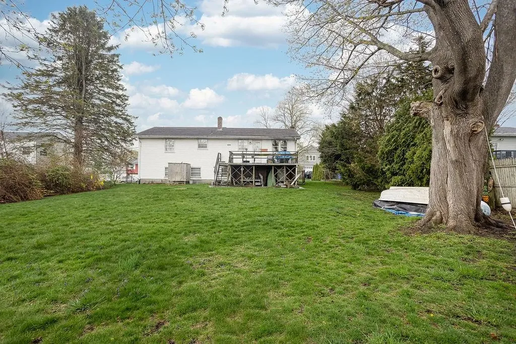 37 Squantum Drive Middletown RI 02842