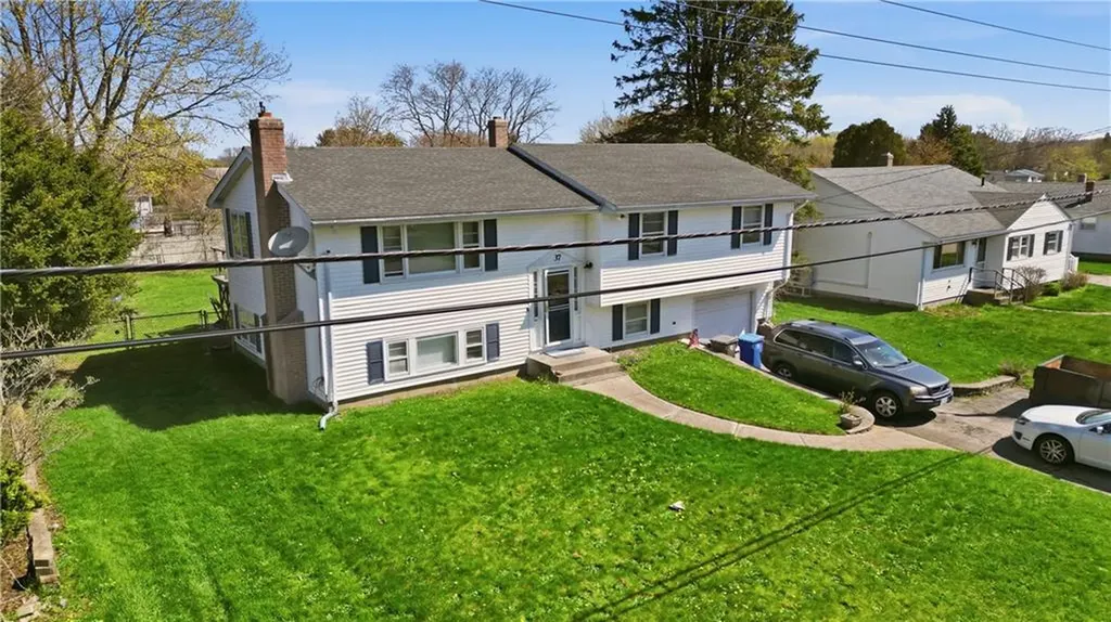 37 Squantum Drive Middletown RI 02842