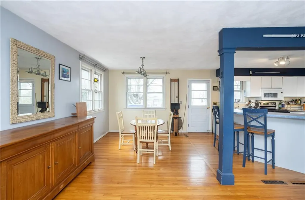 37 Squantum Drive Middletown RI 02842