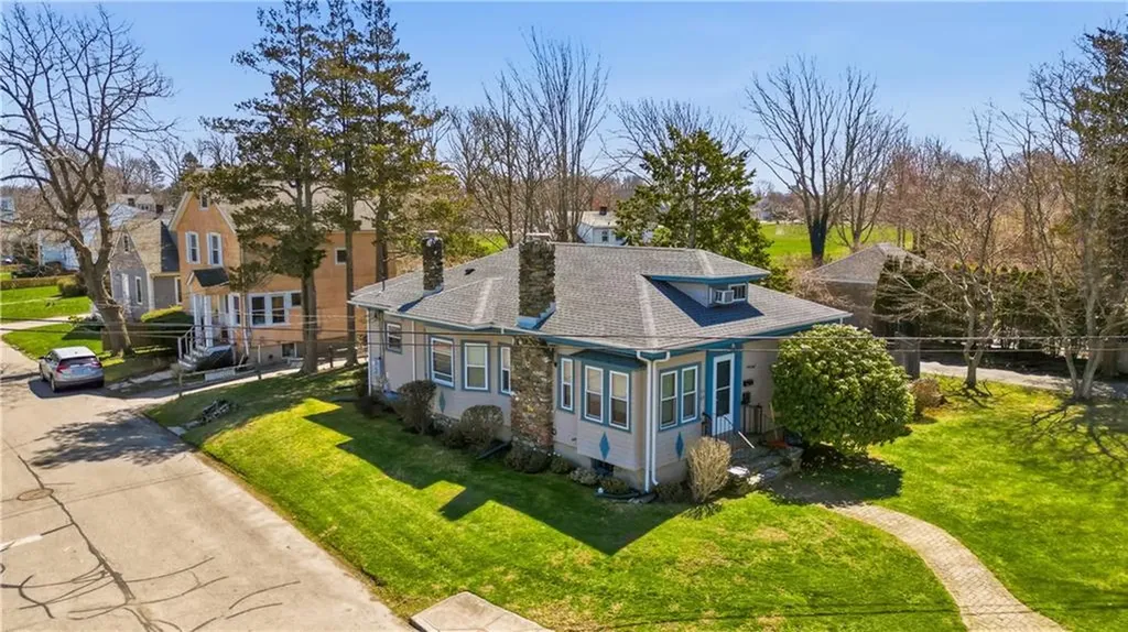 68 Old Fort Road Newport RI 02840