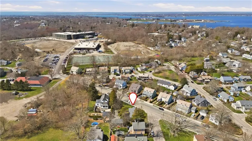 68 Old Fort Road Newport RI 02840