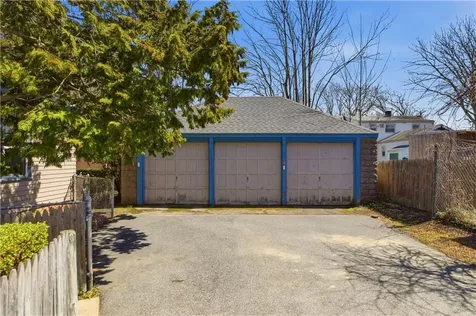 68 Old Fort Road Newport RI 02840