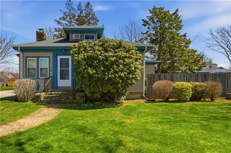 68 Old Fort Road Newport RI 02840
