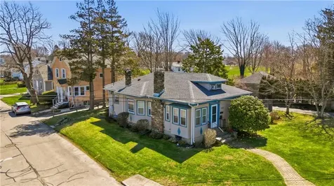 68 Old Fort Road Newport RI 02840
