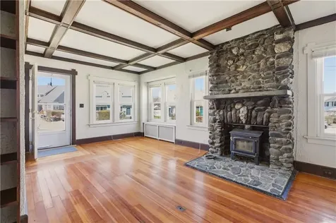 68 Old Fort Road Newport RI 02840