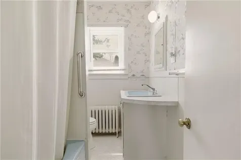 68 Old Fort Road Newport RI 02840
