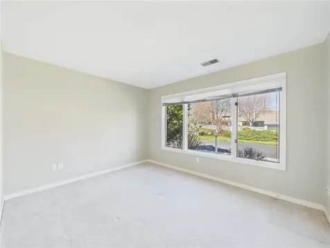 4 Meadowbrook Way Narragansett RI 02882