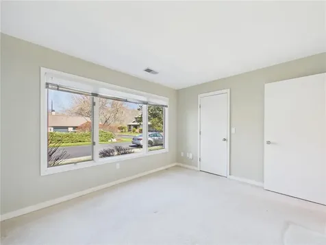 4 Meadowbrook Way Narragansett RI 02882