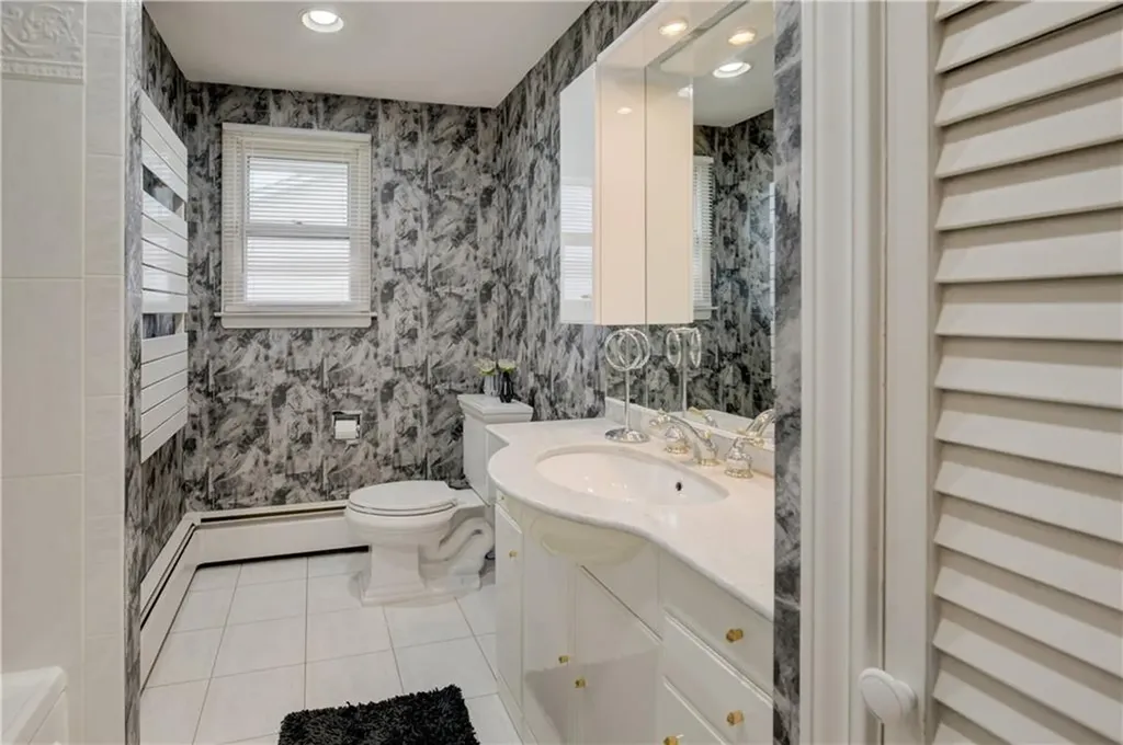 75 Selma Street Cranston RI 02920