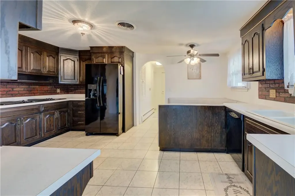 75 Selma Street Cranston RI 02920