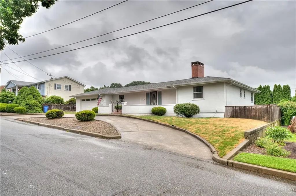 75 Selma Street Cranston RI 02920