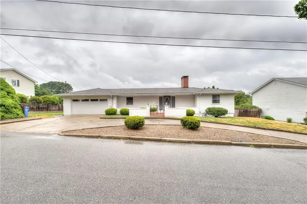 75 Selma Street Cranston RI 02920
