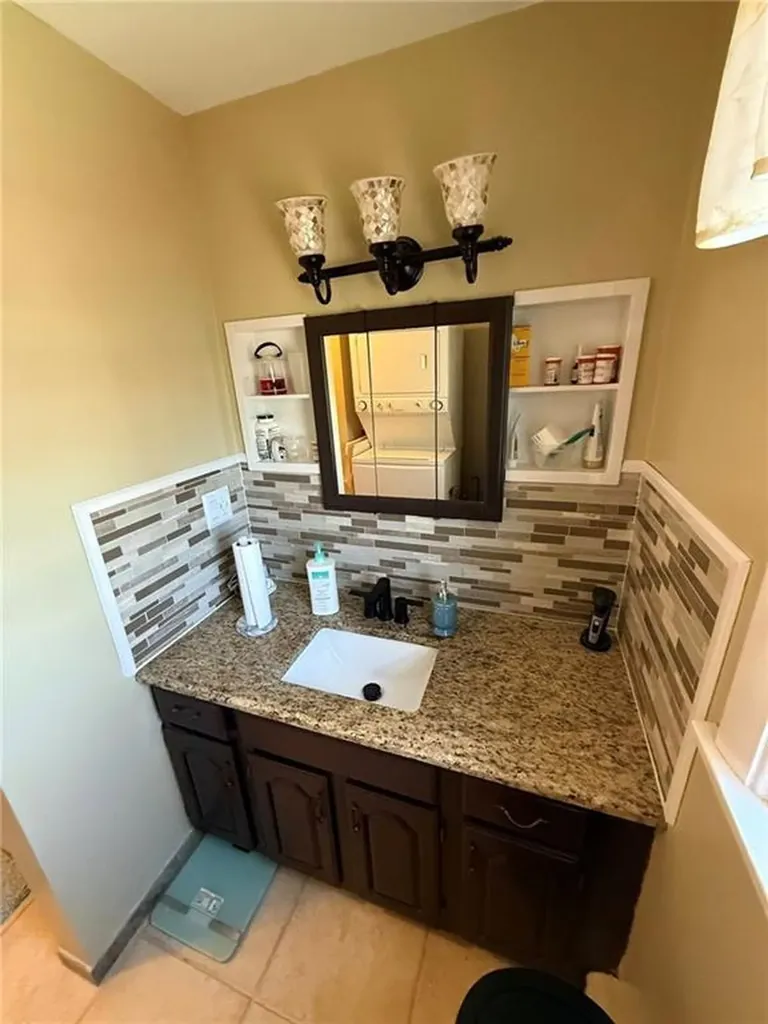 366 Aylsworth Avenue Woonsocket RI 02895