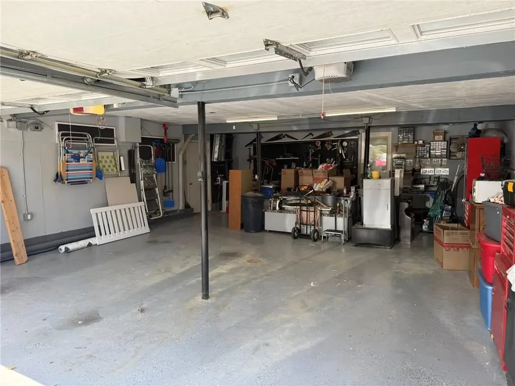 366 Aylsworth Avenue Woonsocket RI 02895