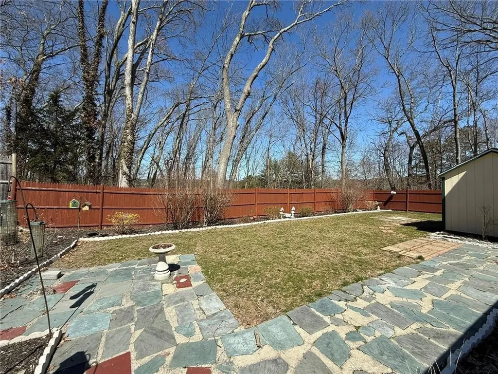 366 Aylsworth Avenue Woonsocket RI 02895