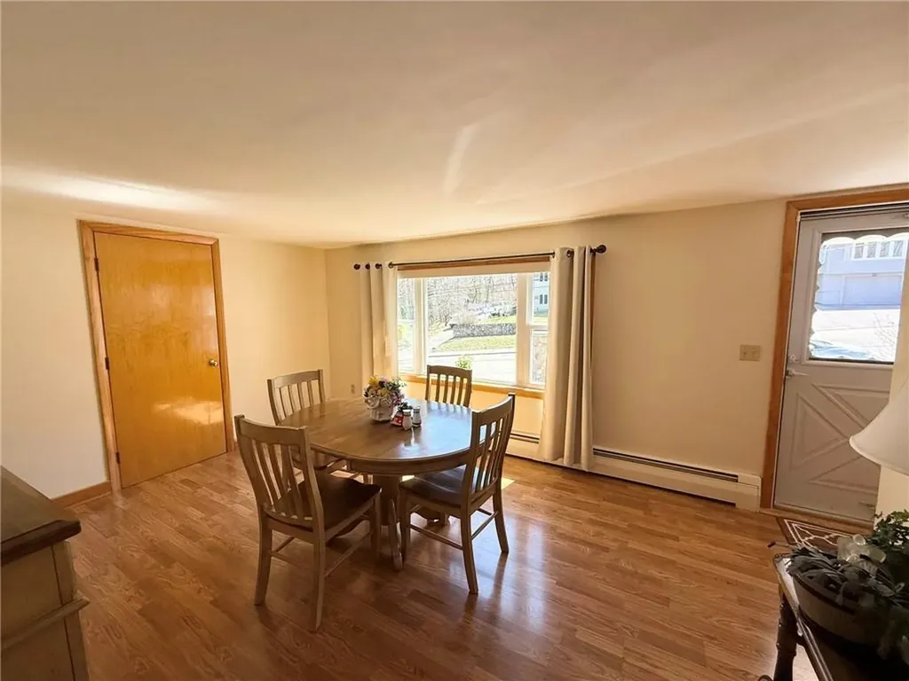 366 Aylsworth Avenue Woonsocket RI 02895