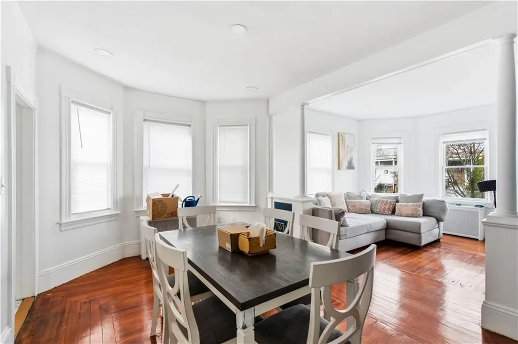 49 51 Wealth Avenue Providence RI 02908