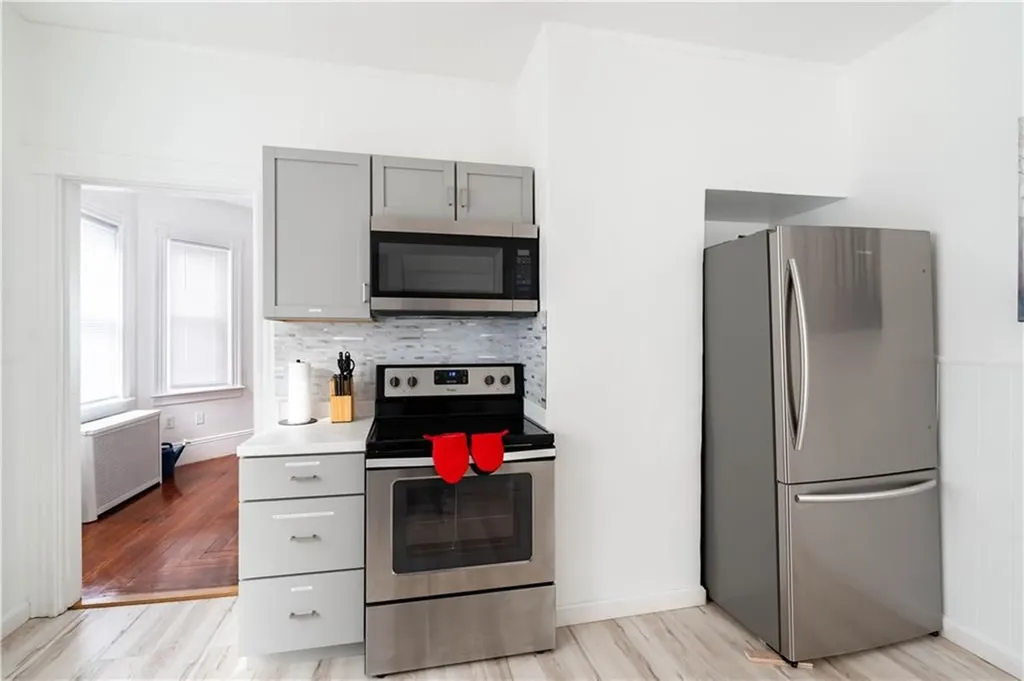 49 51 Wealth Avenue Providence RI 02908