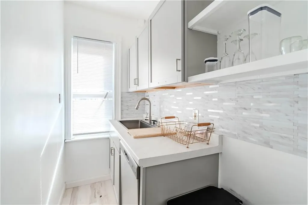 49 51 Wealth Avenue Providence RI 02908