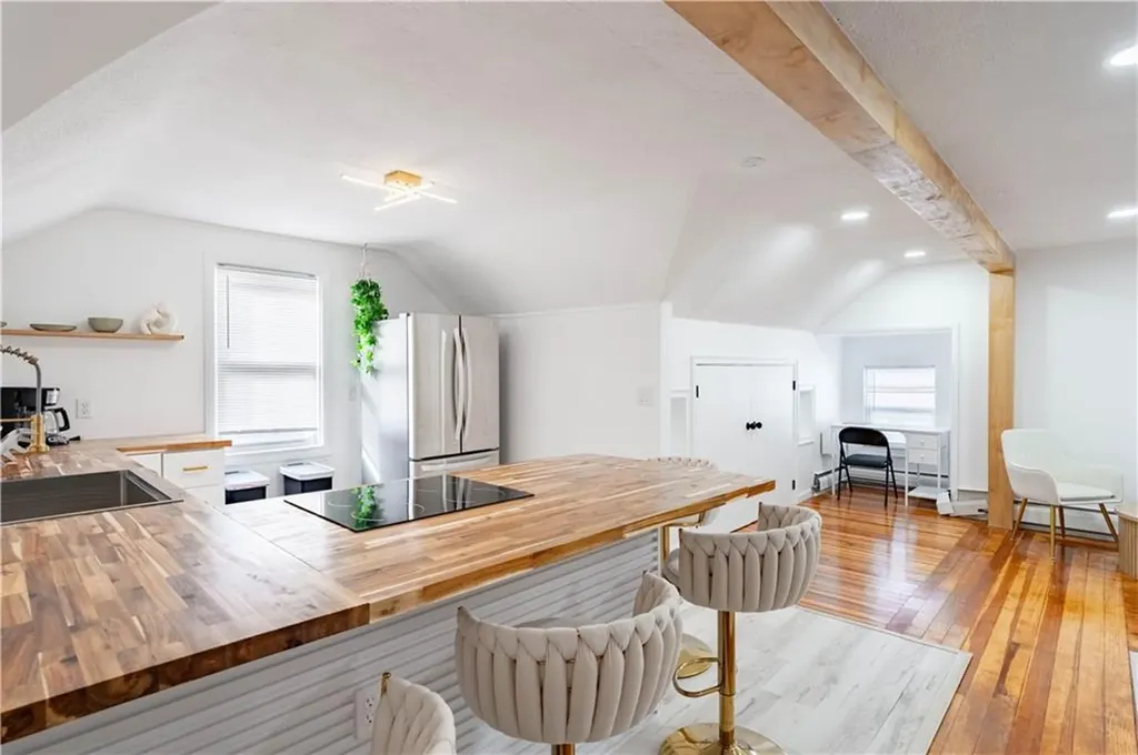 49 51 Wealth Avenue Providence RI 02908