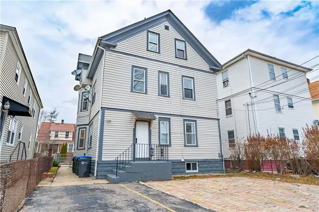 49 51 Wealth Avenue Providence RI 02908