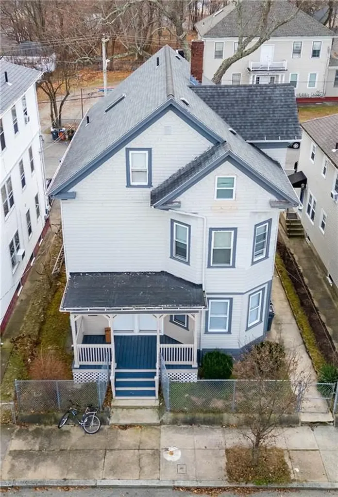 49 51 Wealth Avenue Providence RI 02908