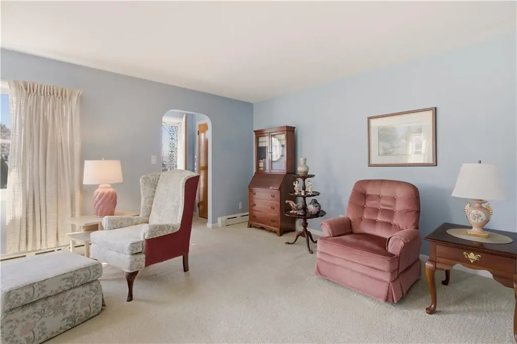 24 Kearns Avenue Tiverton RI 02878