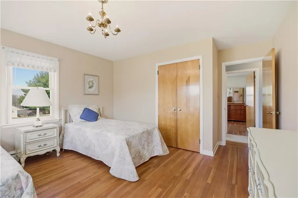 24 Kearns Avenue Tiverton RI 02878