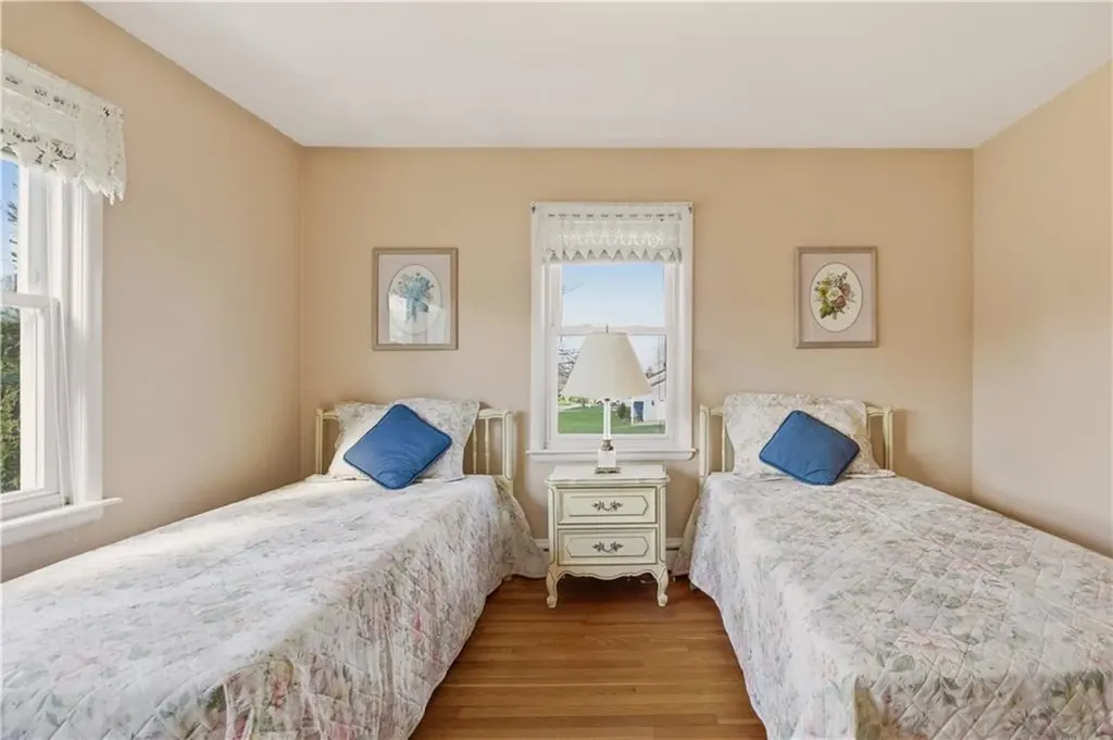24 Kearns Avenue Tiverton RI 02878