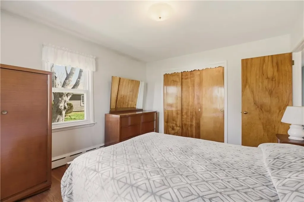 24 Kearns Avenue Tiverton RI 02878