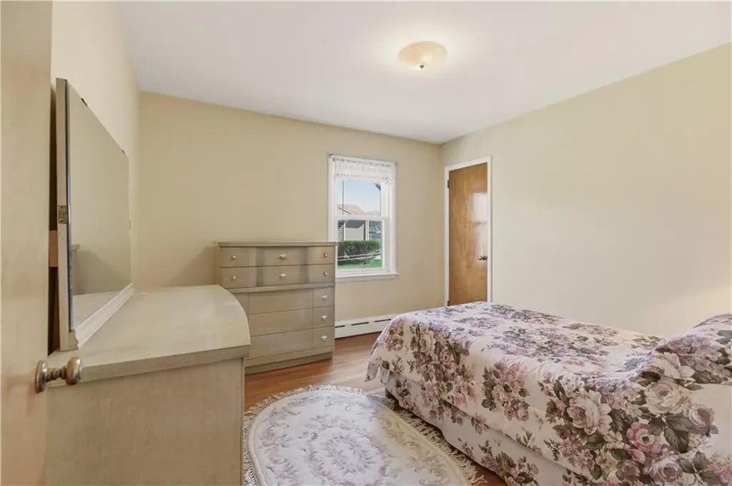 24 Kearns Avenue Tiverton RI 02878