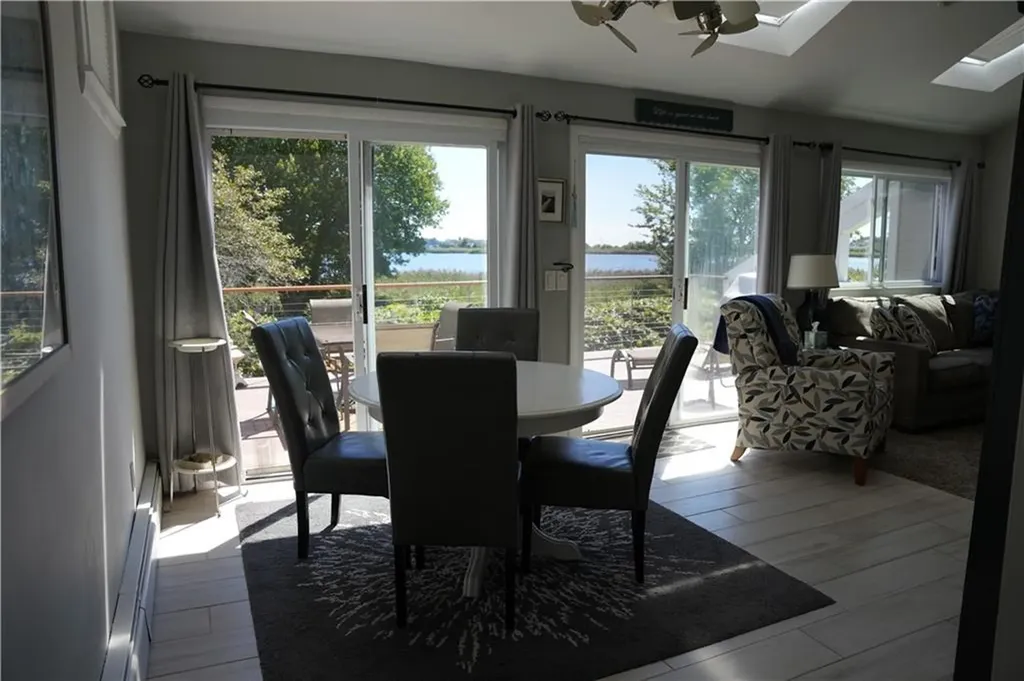 39 Lake Road Narragansett RI 02882