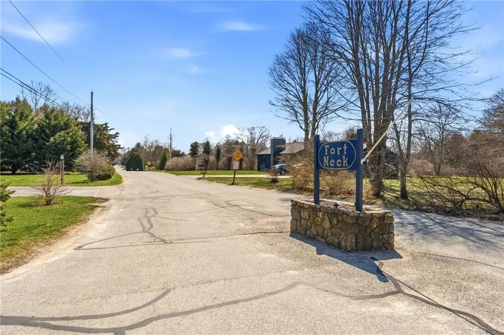 111 King Tom Drive Charlestown RI 02813