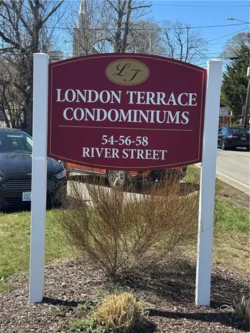 58 River Street West Warwick RI 02893