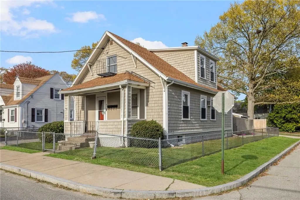67 Ash Street Lincoln RI 02865