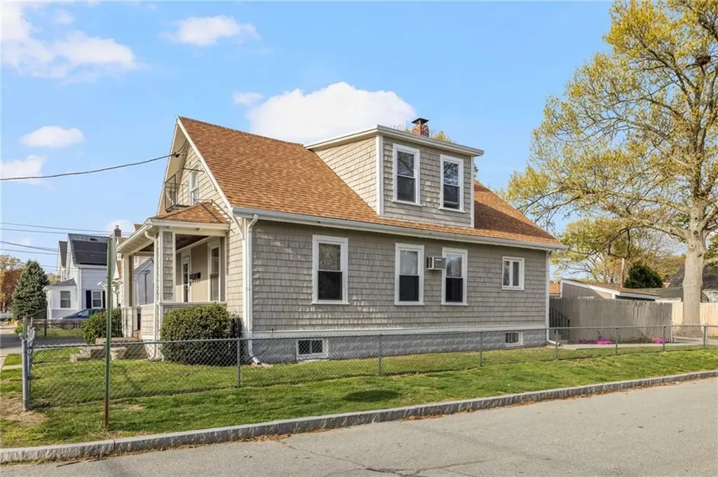 67 Ash Street Lincoln RI 02865