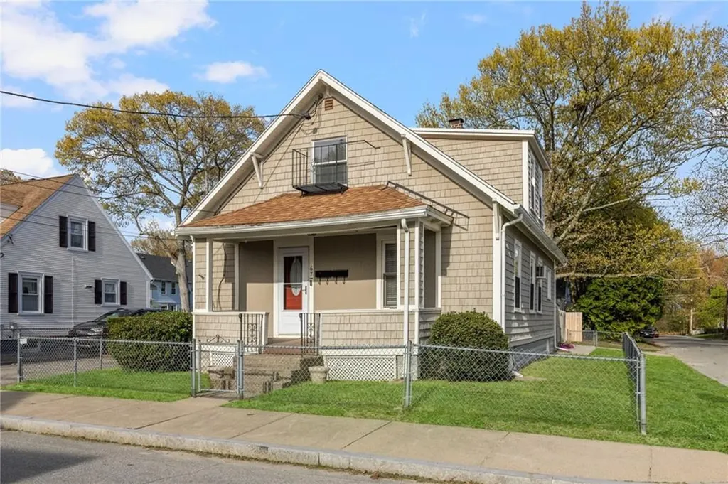 67 Ash Street Lincoln RI 02865