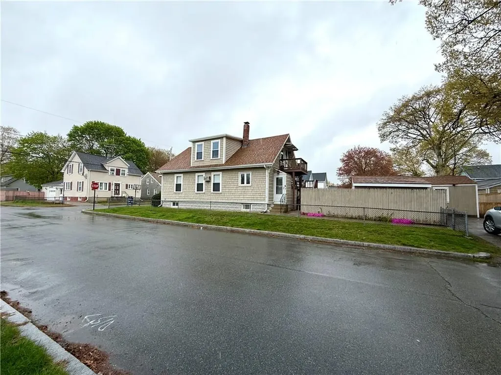 67 Ash Street Lincoln RI 02865