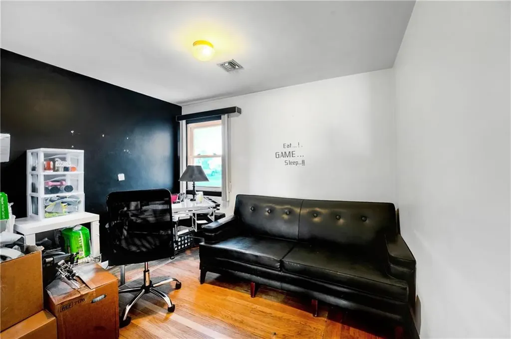 92 Weeden Avenue East Providence RI 02916