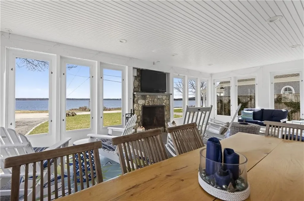 110 Sea View Avenue North Kingstown RI 02852