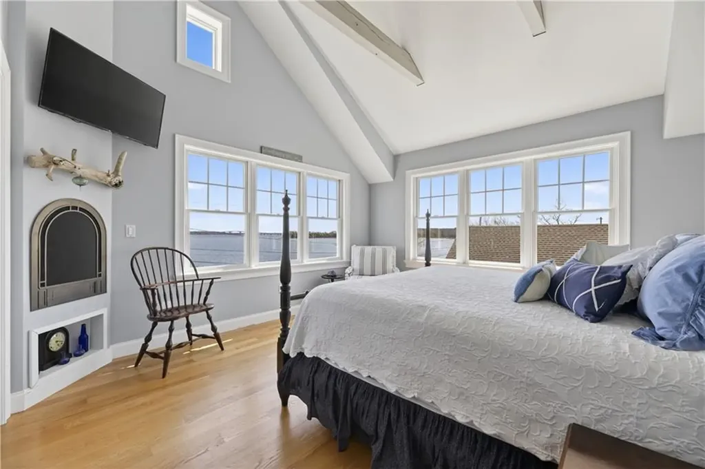 110 Sea View Avenue North Kingstown RI 02852