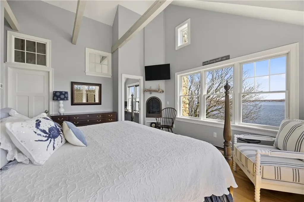 110 Sea View Avenue North Kingstown RI 02852