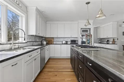 110 Sea View Avenue North Kingstown RI 02852